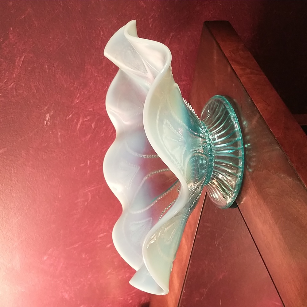 Northwood New Leaf Blue Opalescent Roulette Bowl - Picture 1 of 7